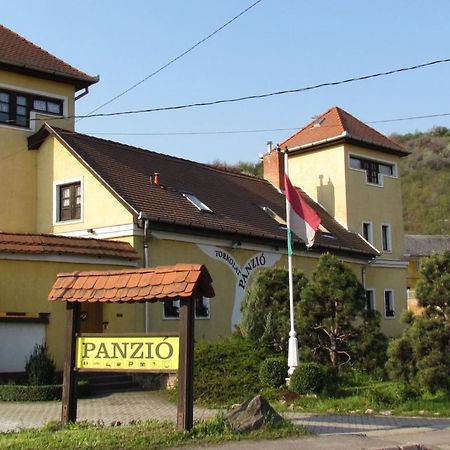 Bed and Breakfast Torkolat Panzio à Tokaj Extérieur photo
